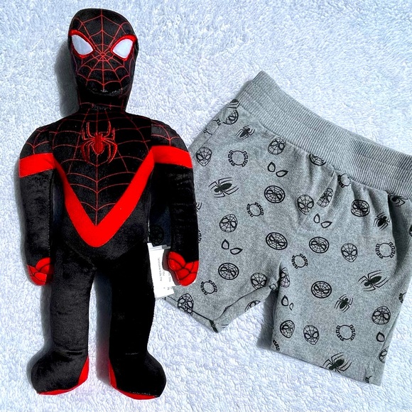 Boys Spider Man Shorts & Plush Doll - Picture 1 of 6